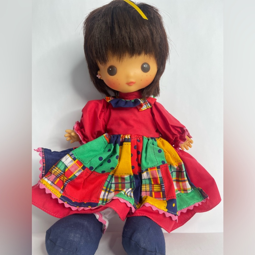 Vintage Adorable Latin Doll with Cultural Heritage Dress Mexican Mexico Girl